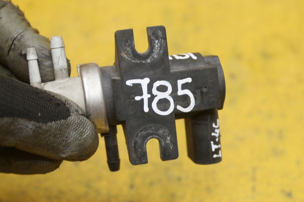 фото №9, Клапан турбіни lt 46 35 2.5 tdi 1j0906627a