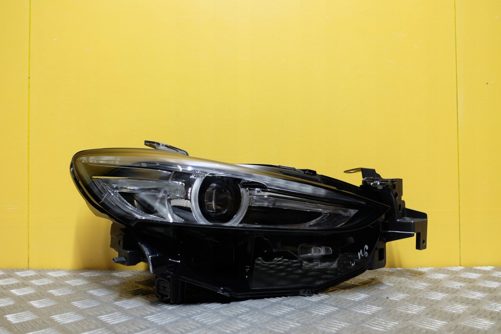 Купить Mazda 6 рестайлинг  2018- фара фара перед full led правый  европа