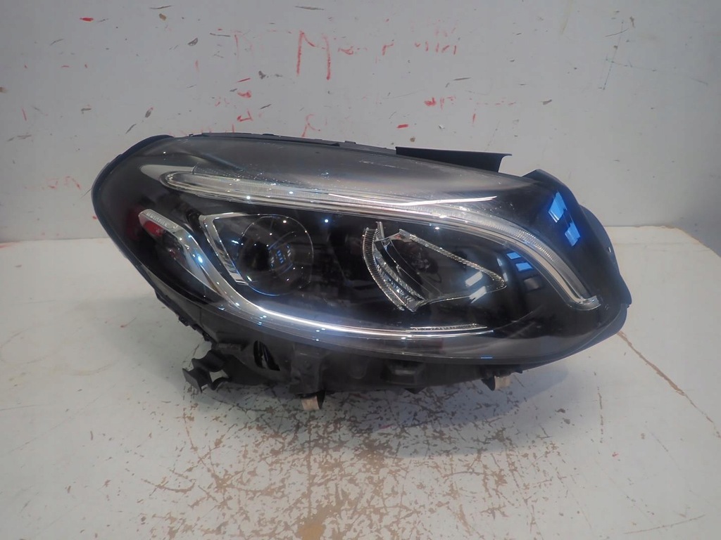 фото №1, Лампа перед права mercedes b-klasa w246 full led