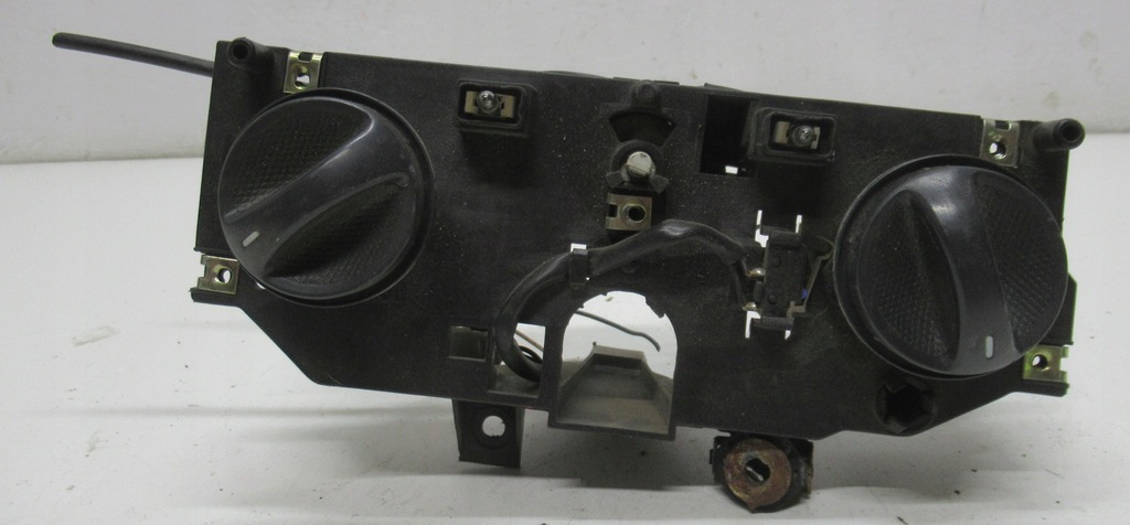 фото №1, Iveco daily 06r панель керування обдув