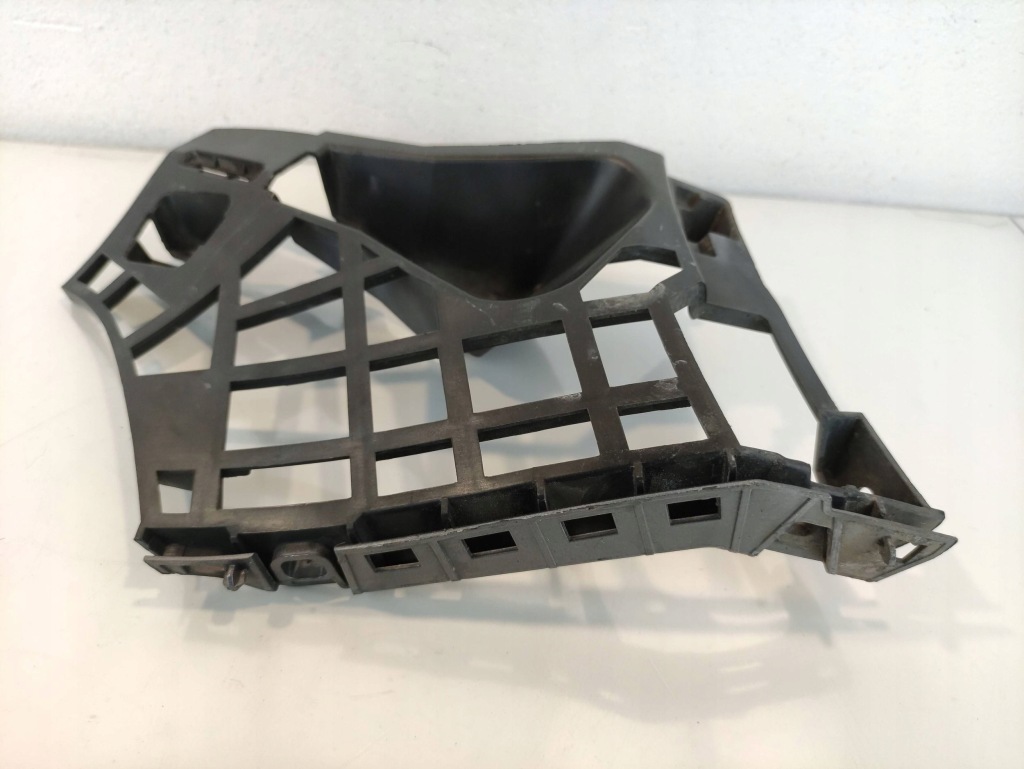 Mercedes-benz gla x156 напрямна бампера лівий перед a1568850621 Недорого