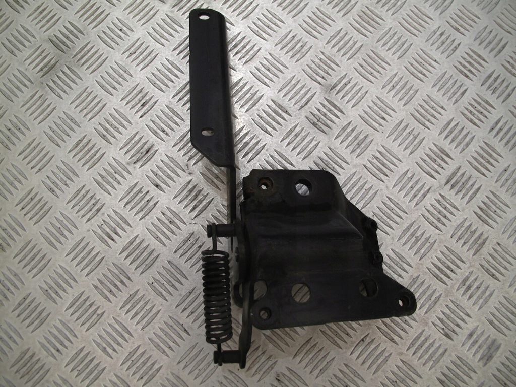 фото №1, Петля кронштейн решітка поріг нижній scania r