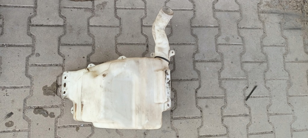 фото №1, Бак бачок омывателя scania r помпа