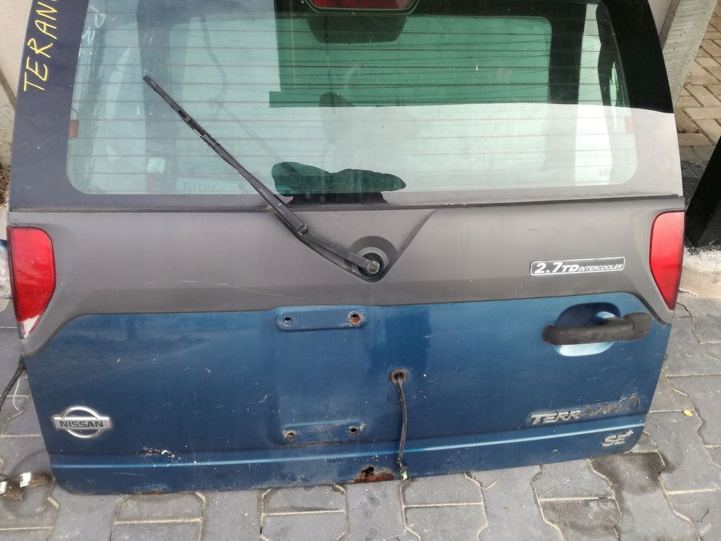 фото №1, Nissan terrano ii накладка крышки задняя