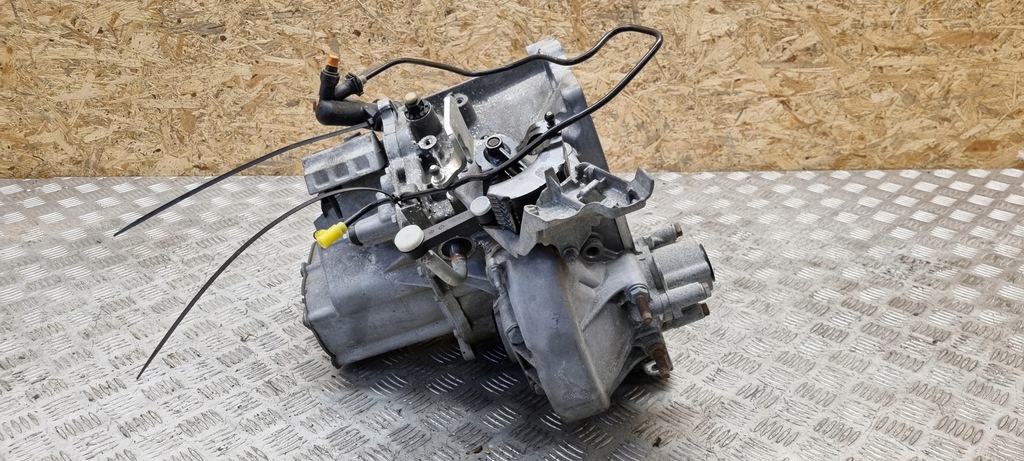 фото №12, Citroen оригінальний номер 9811243810 c3 коробка передач передач 1.2 b механічна коробка передач