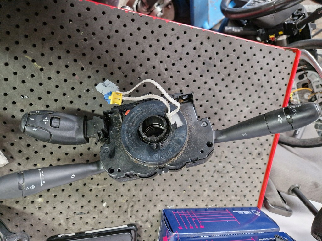 фото №1, Fiat citroen 96650577xt 12275972 перемикач комбінований