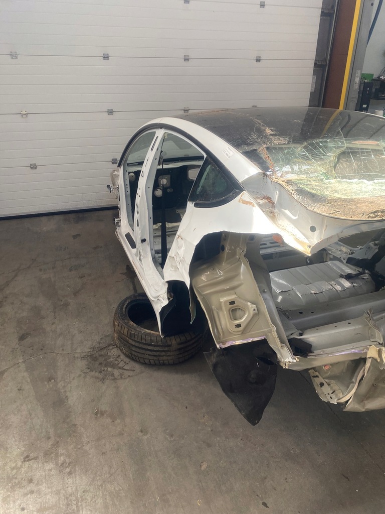 фото №6, Кузов dokumenty tesla 3