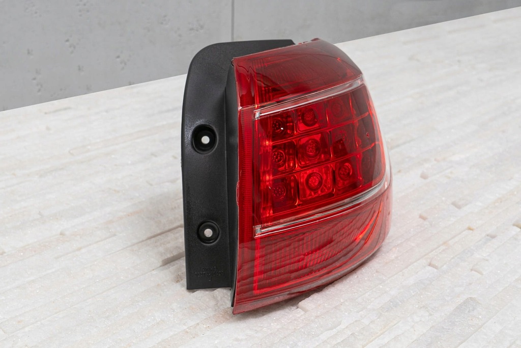 фото №10, Kia sportage sl лампа led задняя правая 924023w010