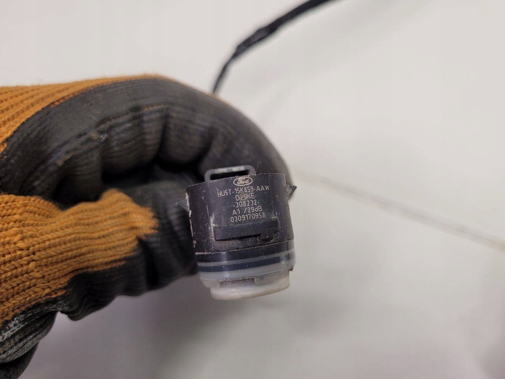 фото №10, Датчик парковки задняя ford fiesta 7 2019 hust-15k859-aaw