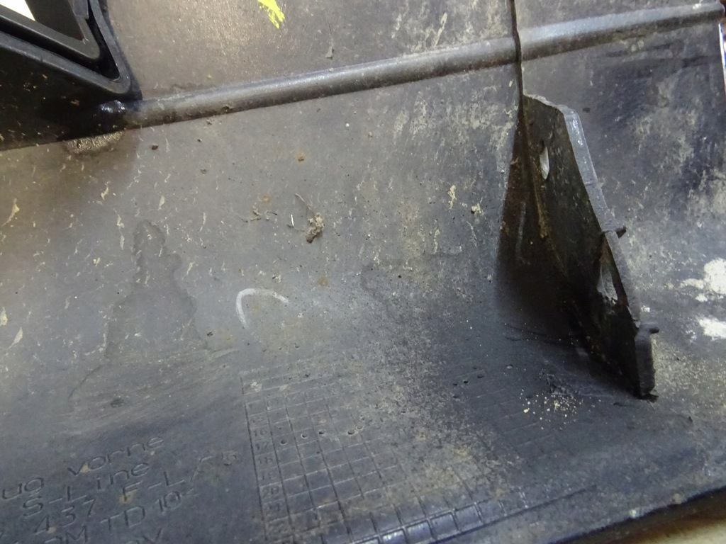 фото №15, Audi a5 s5 b9 8w s-line ксенон 6 pdc бампер перед передний 8w6807437f llu