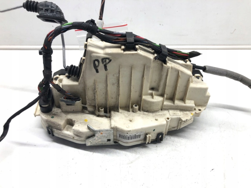 фото №3, Замок дверь правый перед mercedes w221 хэтчбек