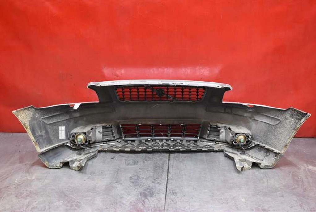 фото №13, Бампер перед передний серебристый 30657005 volvo v50 04-12