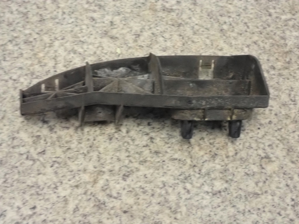 фото №7, Toyota corolla verso 04-07 направляющая левый задняя