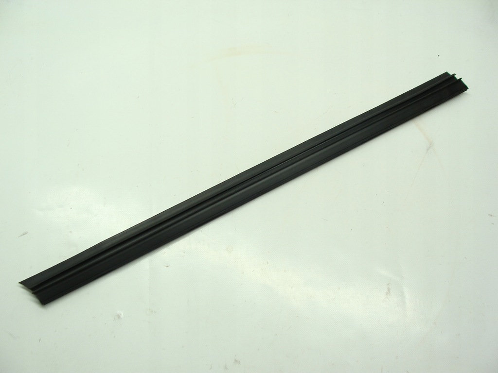 фото №1, Opel agila b молдинг уплотнитель дверь левый задняя