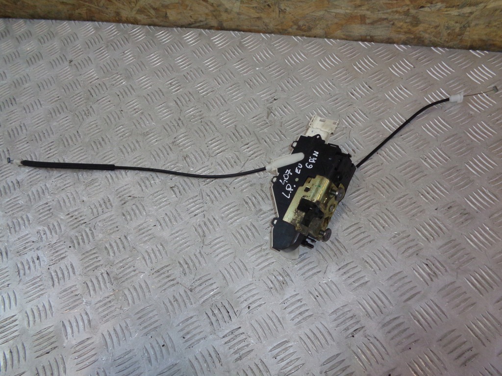 фото №1, Замок дверь левый перед 6pin peugeot 407 04-