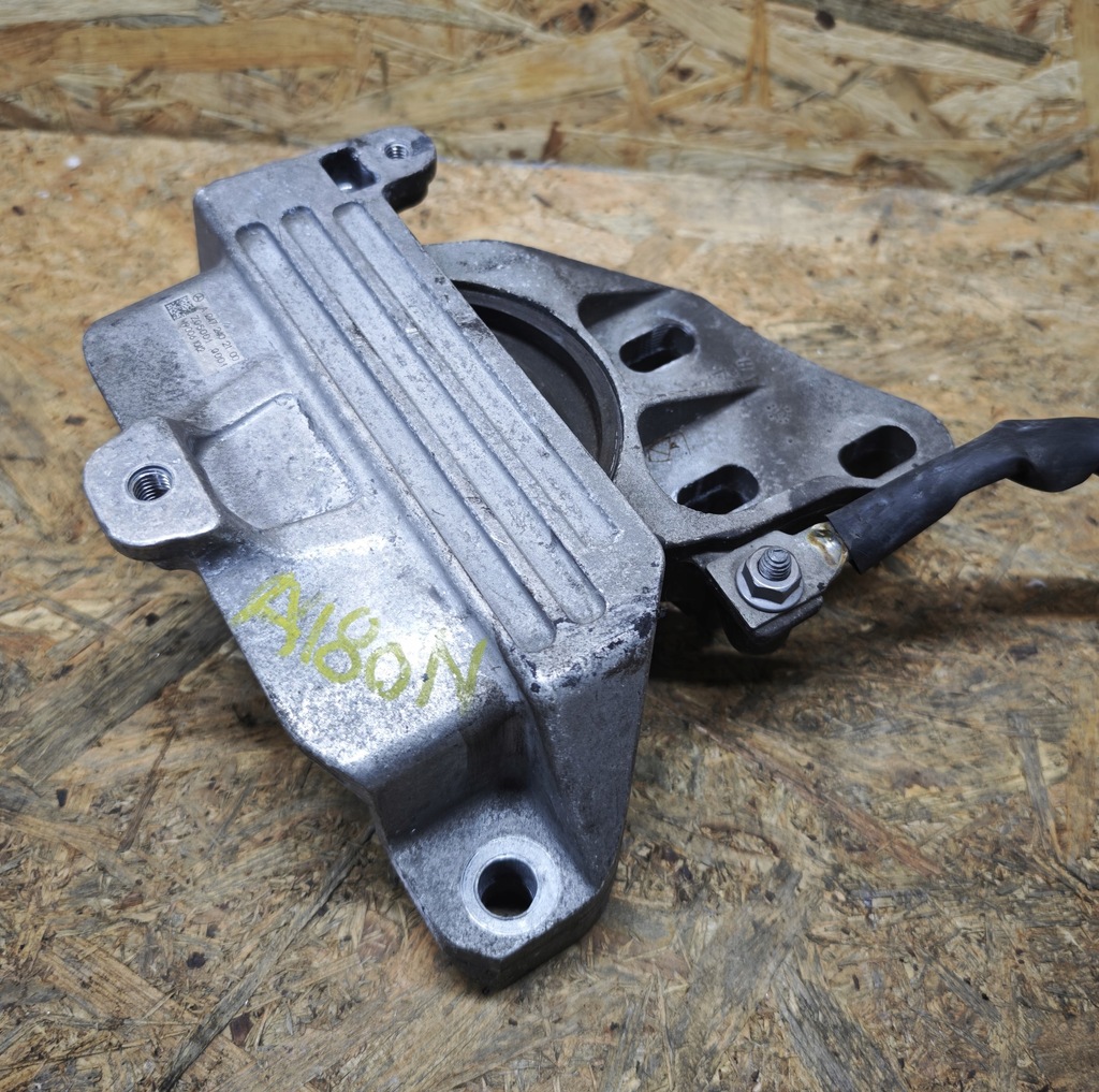 фото №1, Кронштейн подушка коробки mercedes a-klasa w177 w247