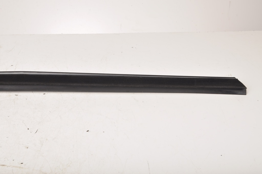 фото №9, Db7 vantage молдинг скло передня права