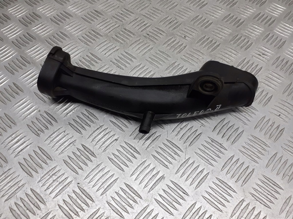 фото №4, Шланг труба впускной воздуха seat toledo ii 1.6