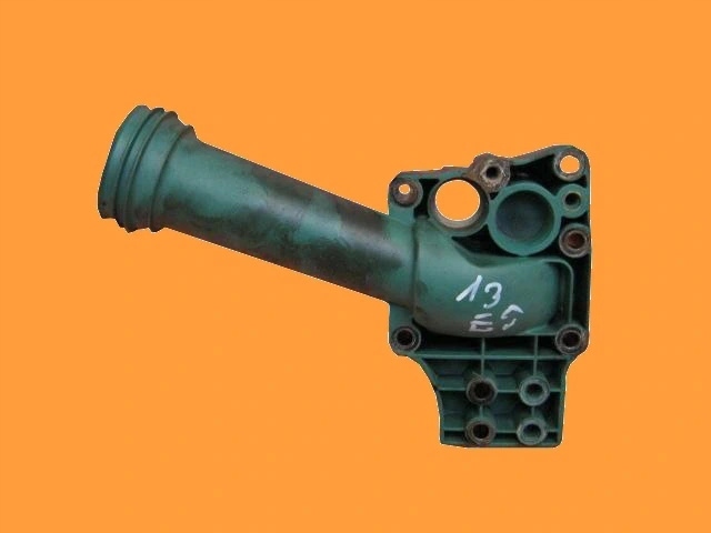 фото №1, Volvo fh13 лійка корпус насоса wody i термостата