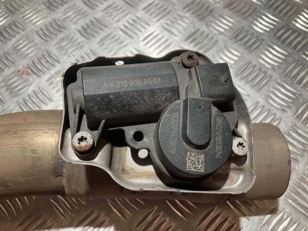 фото №2, Дроссельная заслонка выхлопных газов mercedes w238 cabrio 2.0 cdi