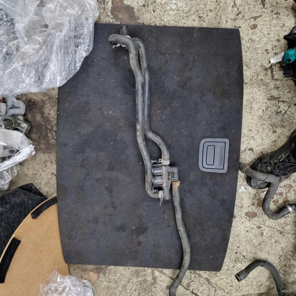 фото №1, Электроклапан воды bmw f10 9310349