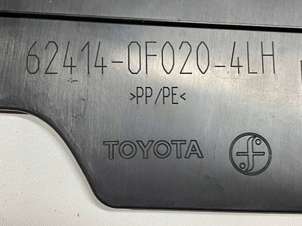 фото №4, Toyota verso 09- обшивка стойка левая