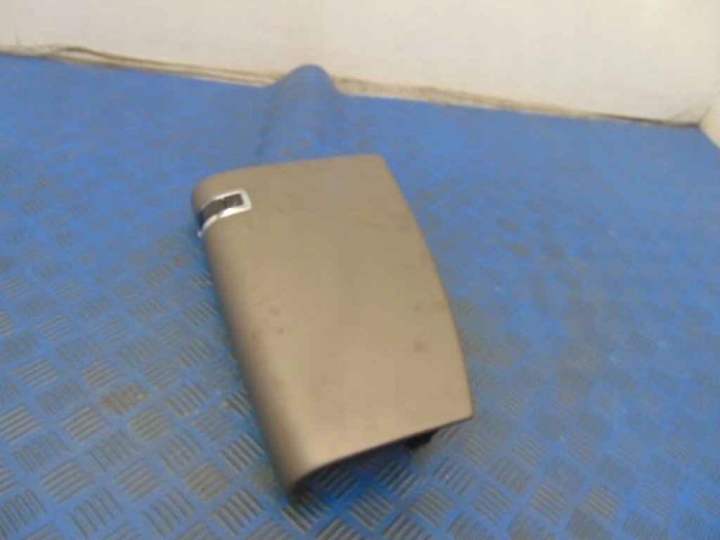 фото №1, Citroen c4 cactus бардачок