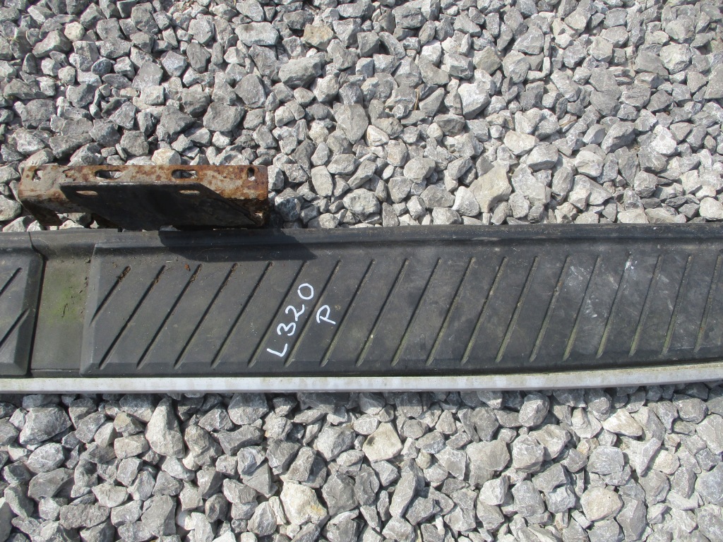 Подножка порог левая range rover sport 1 l320 Оригинал