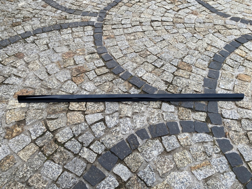 Купити Mercedes 257 cls молдинг ущільнювач права перед задній 2577250800 2577352400