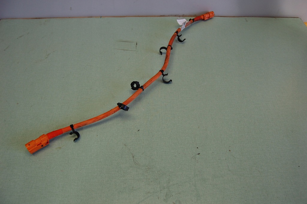 фото №1, Audi a3 8v e-tron шланг напряжения