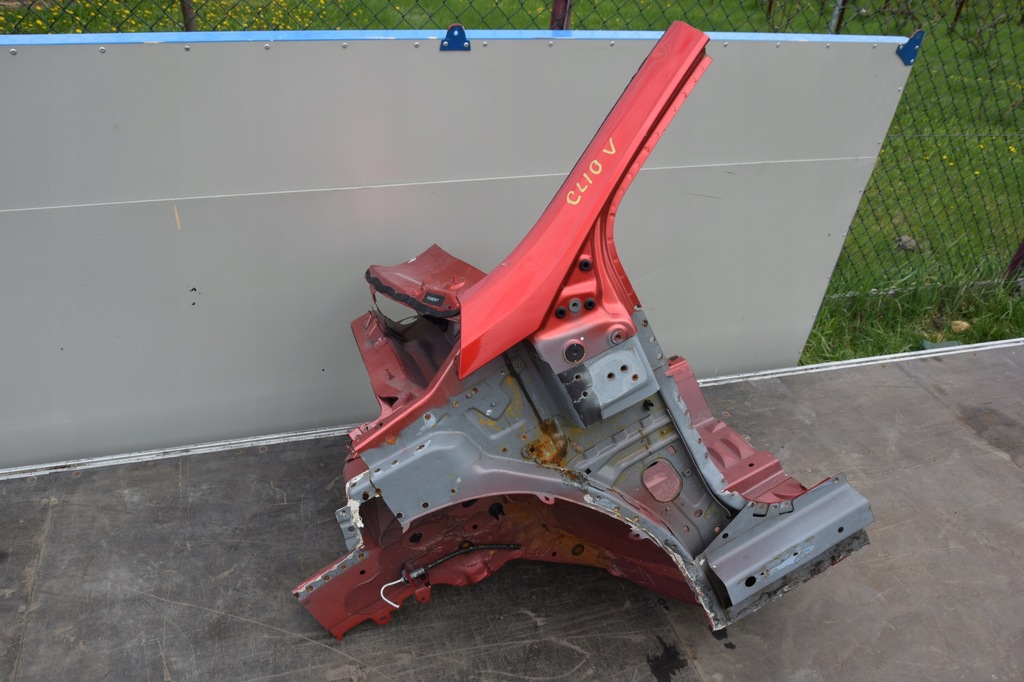 фото №2, Renault clio v четверть левый перед