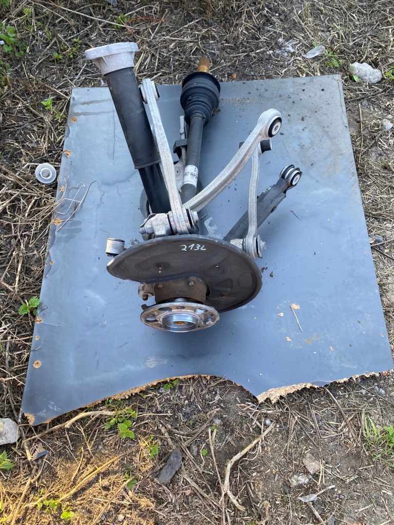 фото №1, Mercedes e 213 поворотный кулак левая задняя рычаги