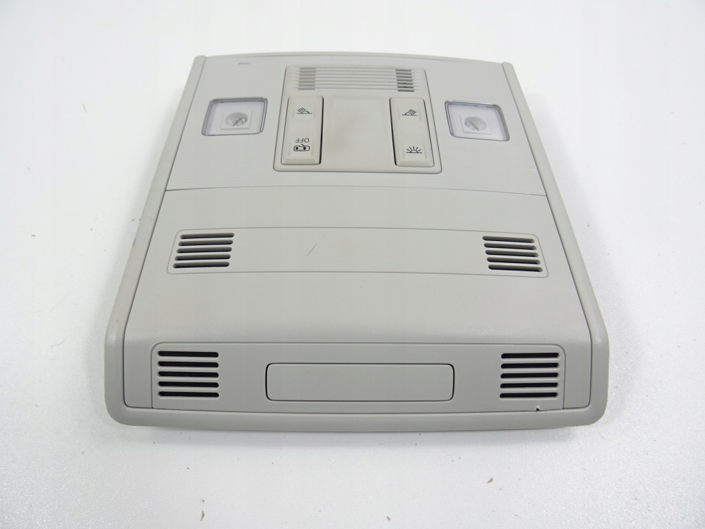 фото №1, Vw t-roc лампа потолочный освещение колодка 2ga867071b 3b0035711b