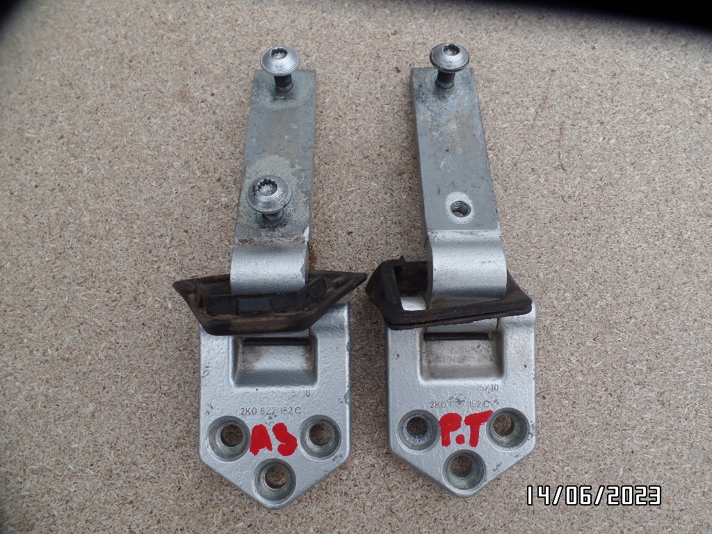 фото №1, Vw caddy iii петля двері правий задня 2k0827152c