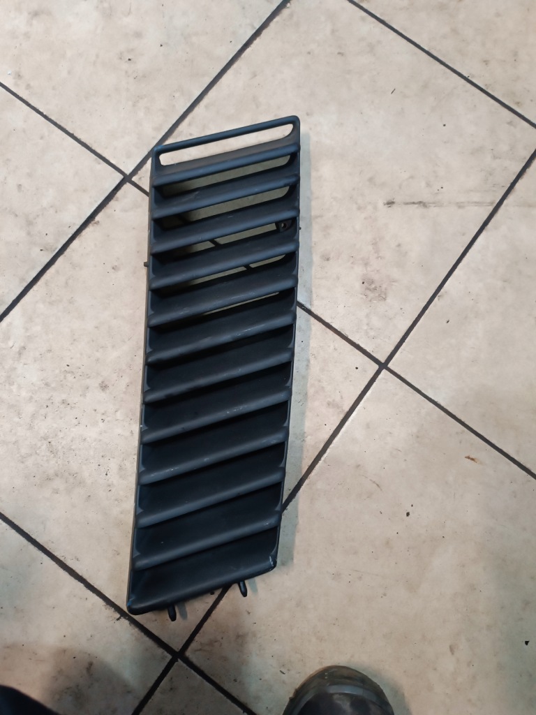 фото №1, Впуск воздуха решётка transporter t3 251853682