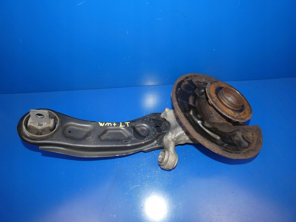 фото №1, Mercedes cla w117 поворотний кулак ступиця важіль лівий задня