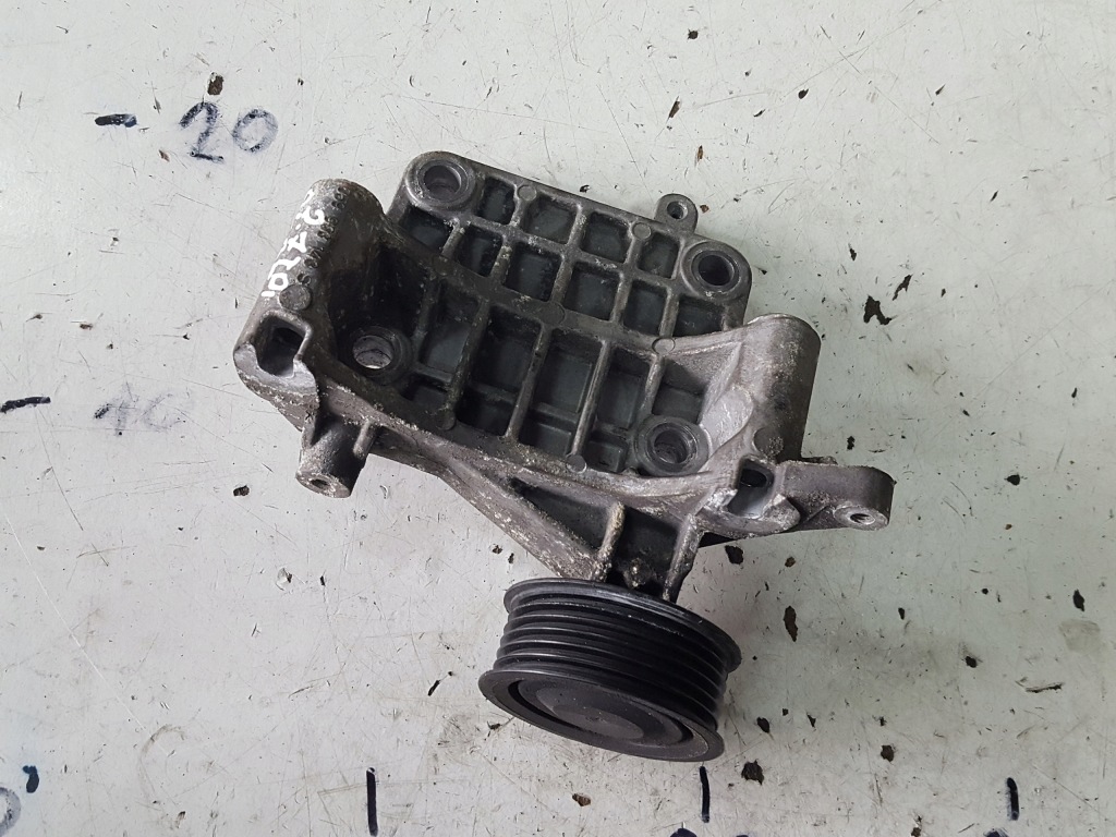 Купить Audi a4 b8 a5 2.7 tdi cam кронштейн генератора