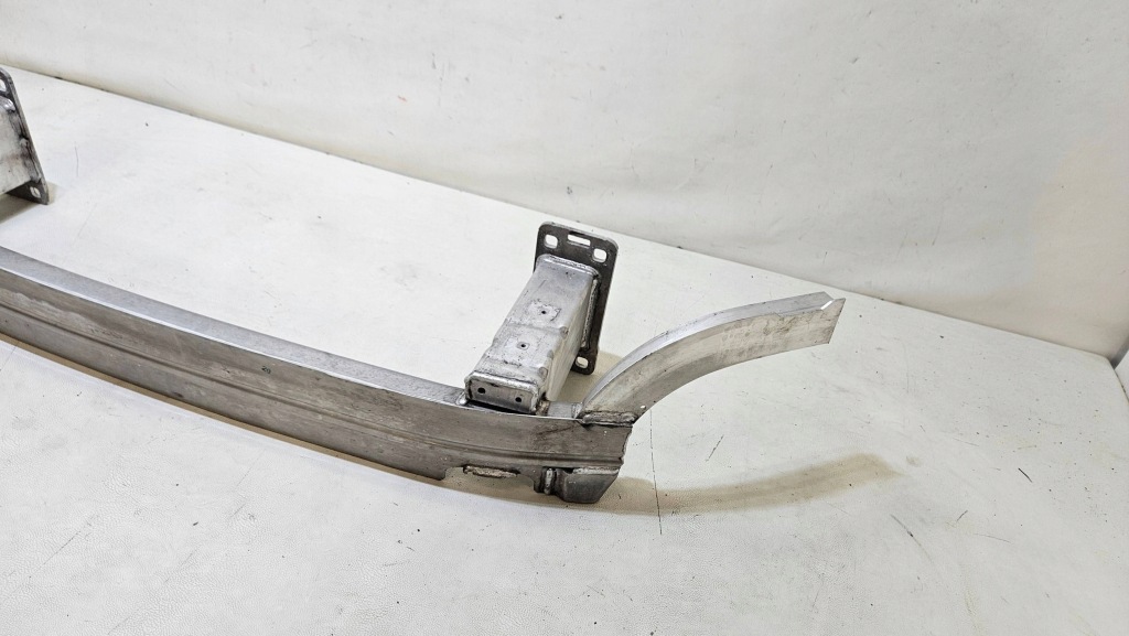 Балка підсилювач бампера перед audi q7 4m 4m0807109d Зі Шроту