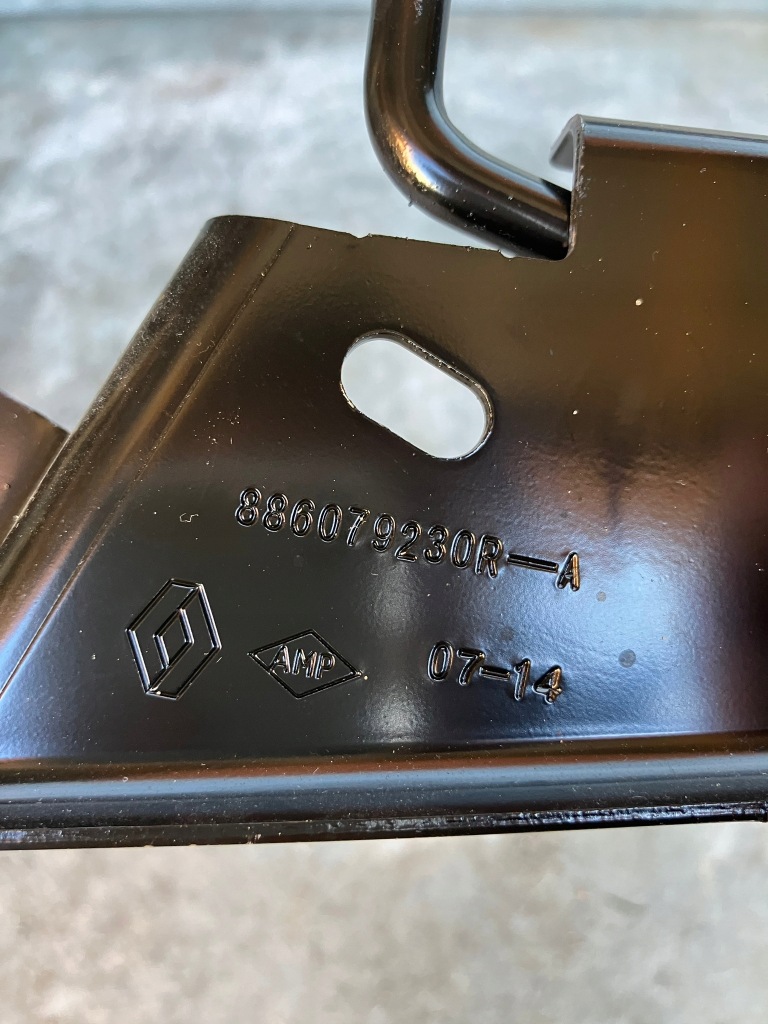 фото №4, Кронштейн сиденье правое renault zoe 886079230r