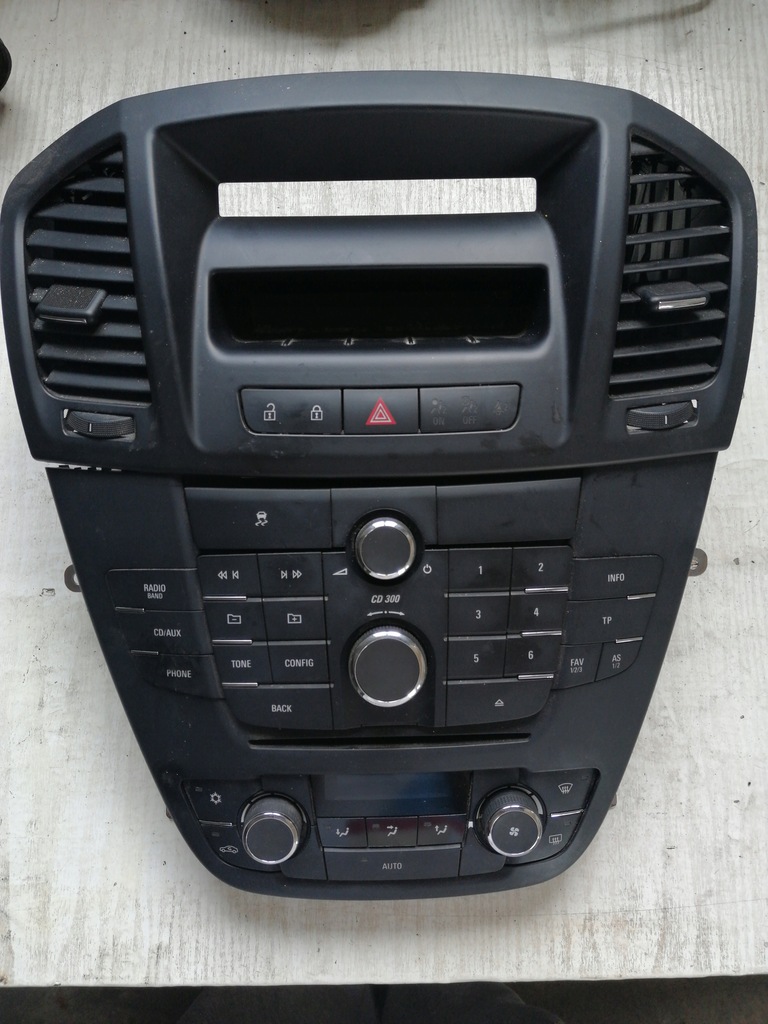 фото №1, 3041 opel insignia a панель с радио 13273252