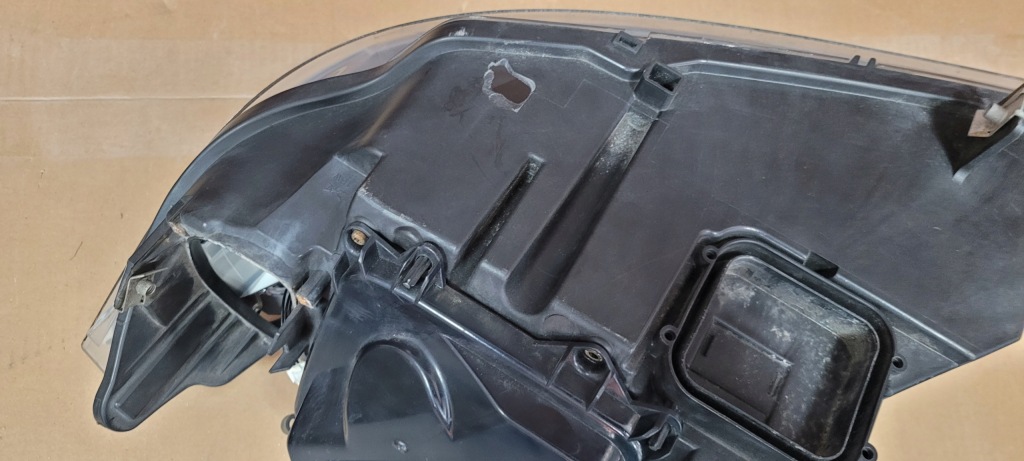 Фара права перед ксенон bmw e91 e90 рестайлінг  7240248 європа Ціна