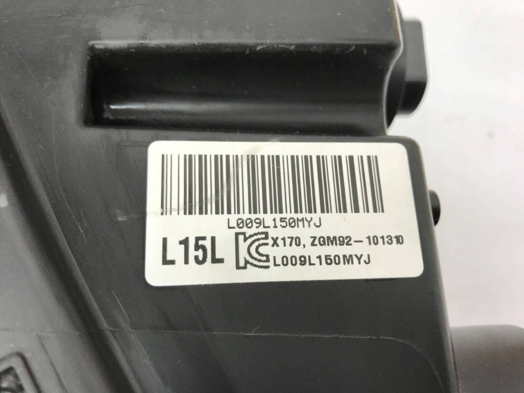 Ssangyong tivoli lift лампа ліва передня лінза + led zgm92-101030 Недорого