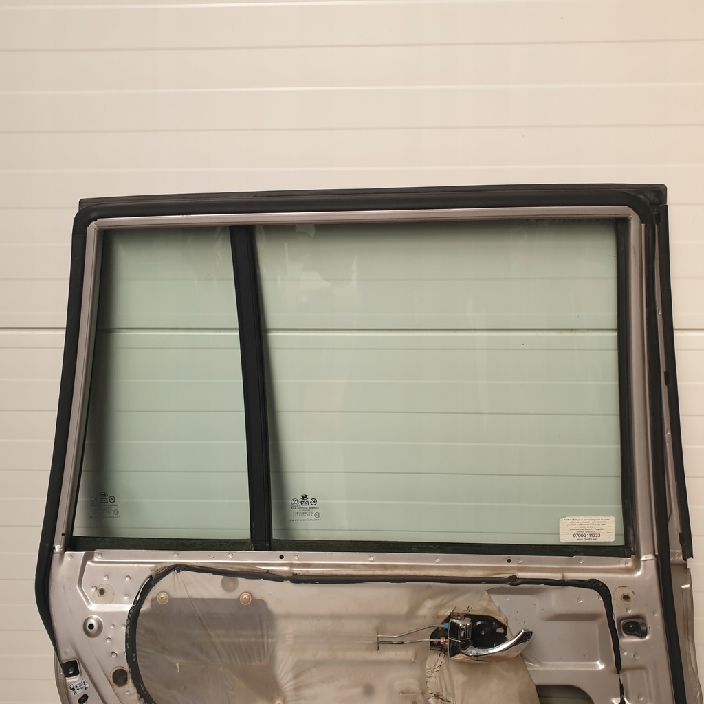 фото №9, Дверь левый задняя полный terracan 04r