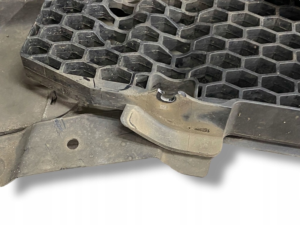 фото №15, Kia carens ii 2000cm3 2008 бамперы minivan