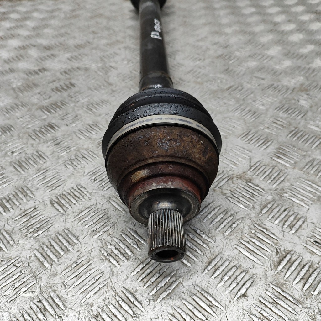 фото №6, Volkswagen passat b8 2015 права сторона привідний вал передня