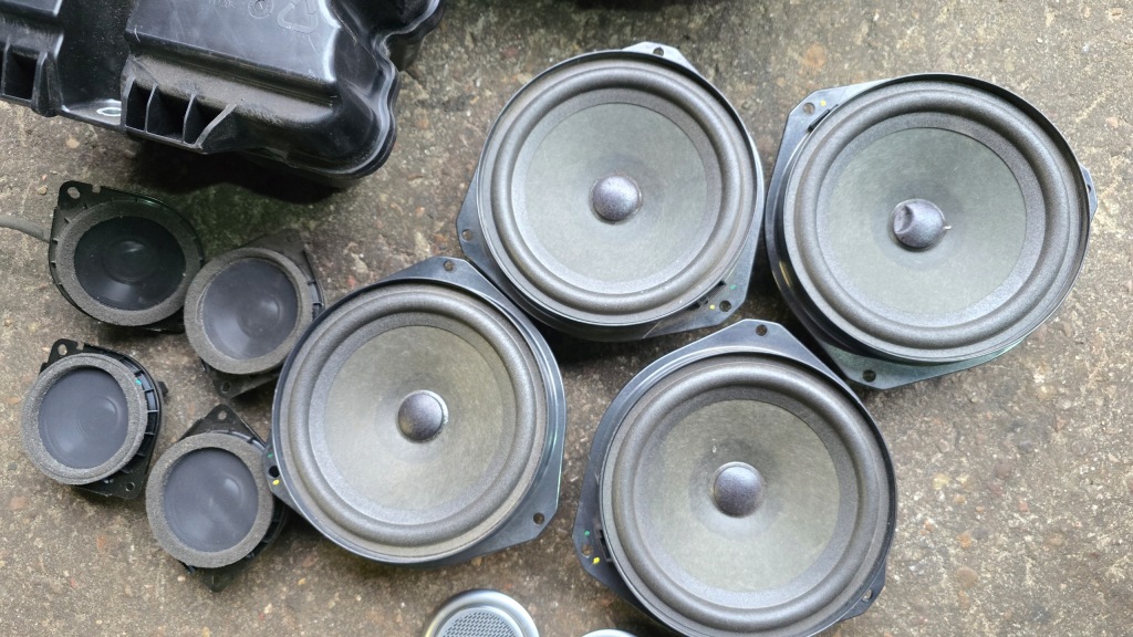 фото №3, Динаміки підсилювач труба harman cardon alfa romeo stelvio комплект