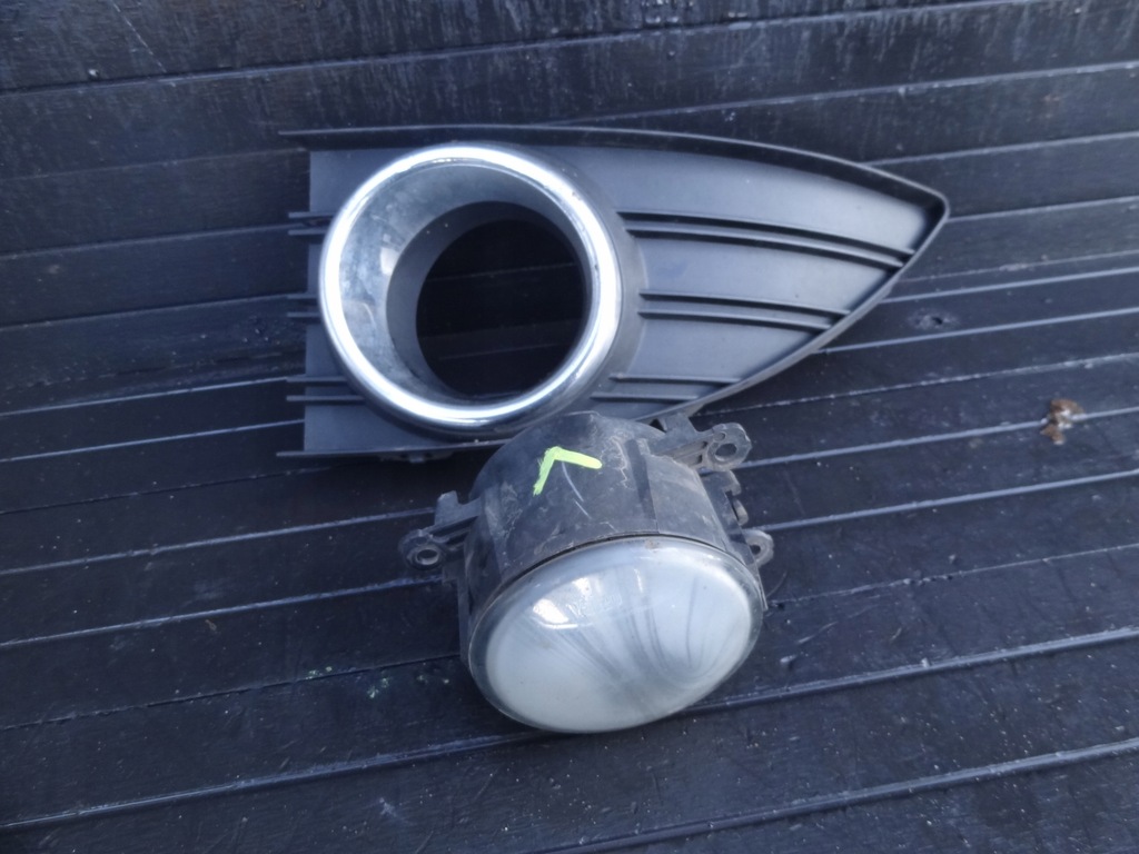 фото №1, Renault fluence 2012 противотуманная фара рамка противотуманной фары левая