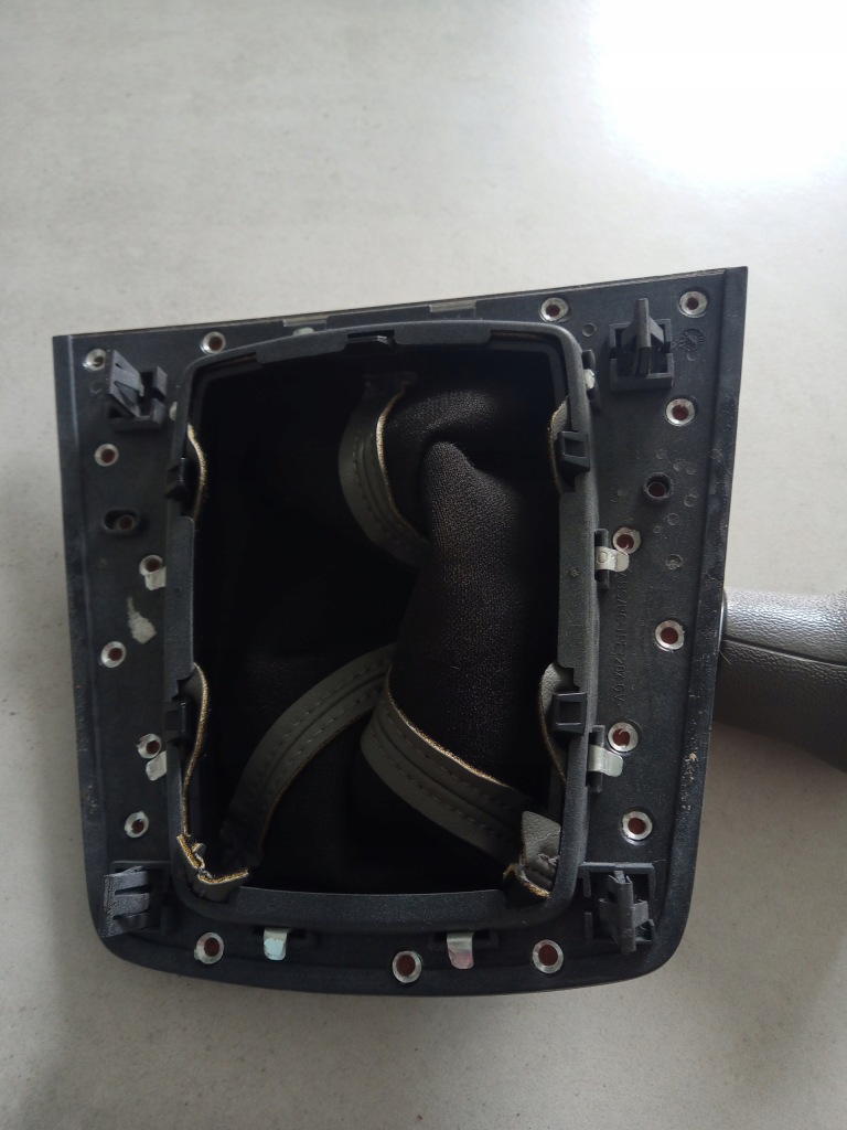 Ручка чехол передач audi a4 s4 b6 8e 8h 8e1853189aa с Разборки