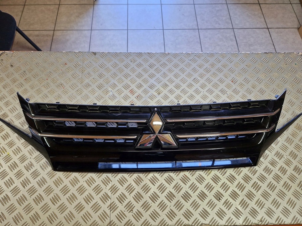 фото №1, Решётка радиатора решётка радиатора mitsubishi space star ii lift 2019r-