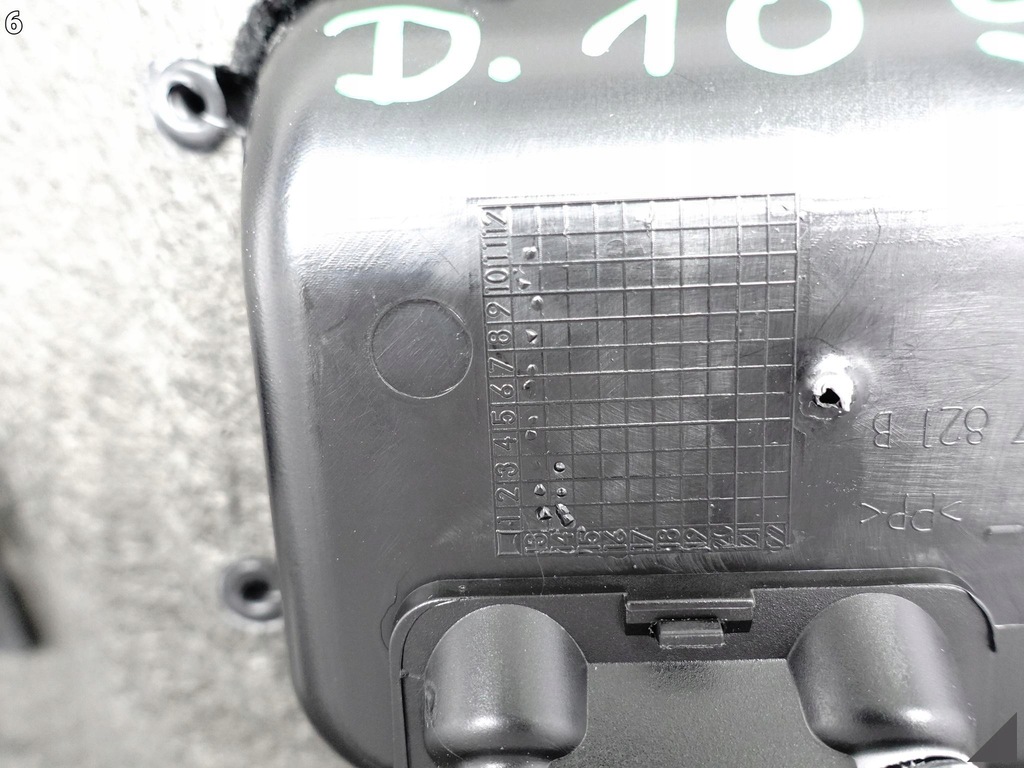 фото №7, Audi a8 s8 4h0 d4 lift 13-17 оббивка обшивка кришки багажника long 9x7